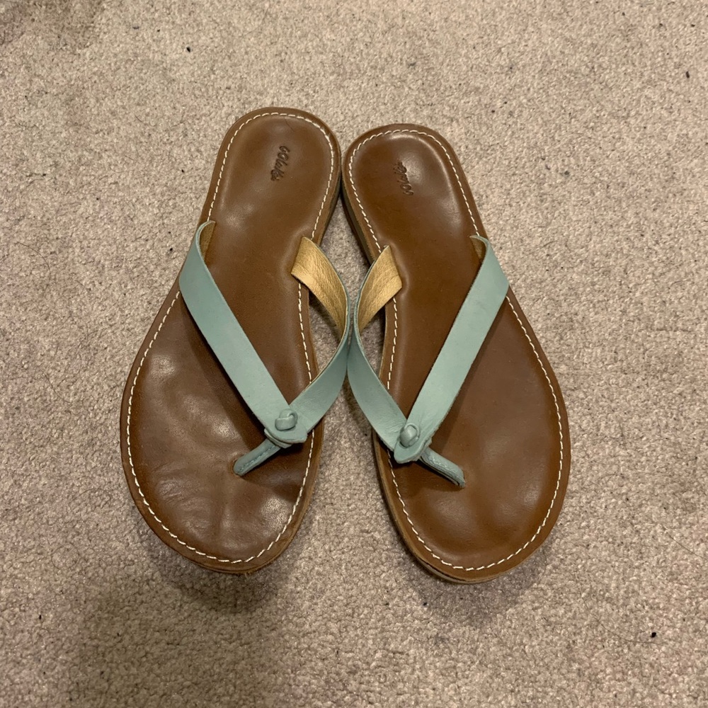 OluKai Nohie Flip flops